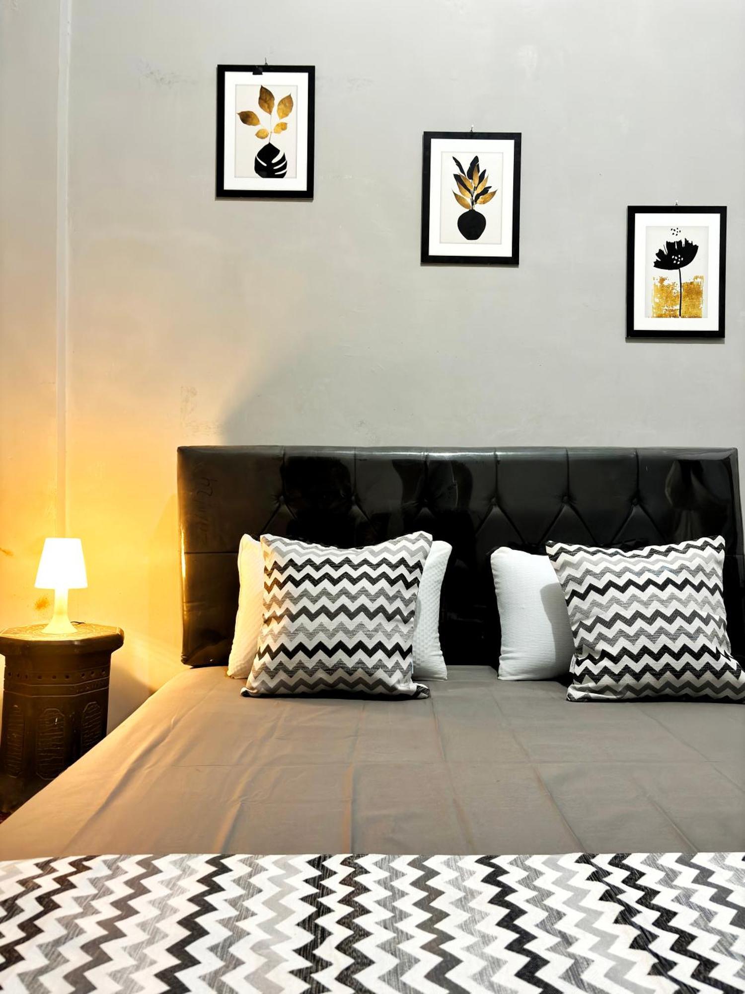 Jogja Day Inn Yogyakarta Eksteriør billede