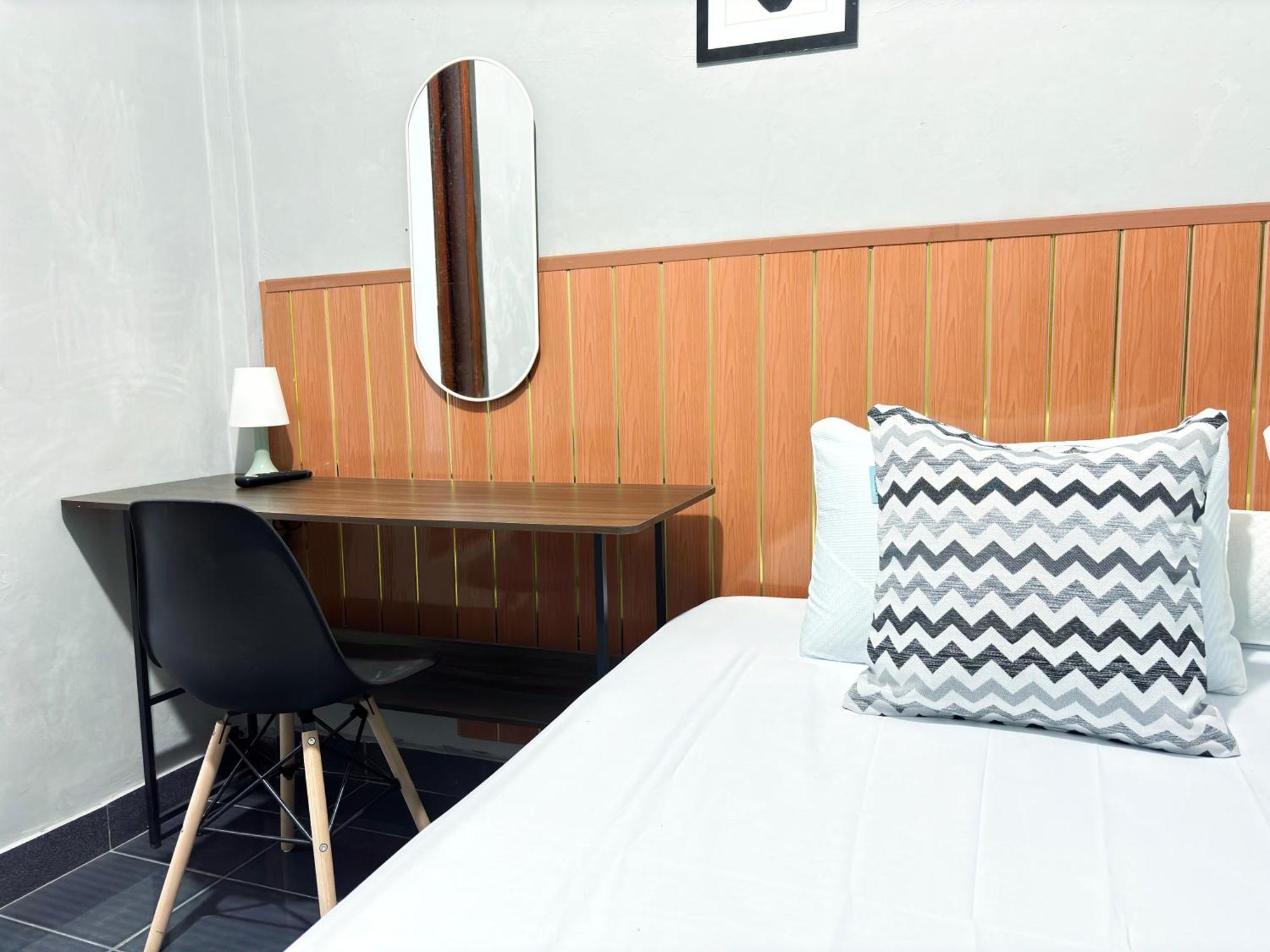 Jogja Day Inn Yogyakarta Eksteriør billede