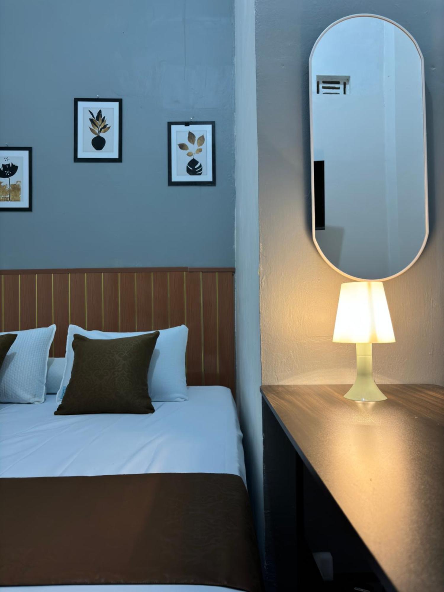 Jogja Day Inn Yogyakarta Eksteriør billede