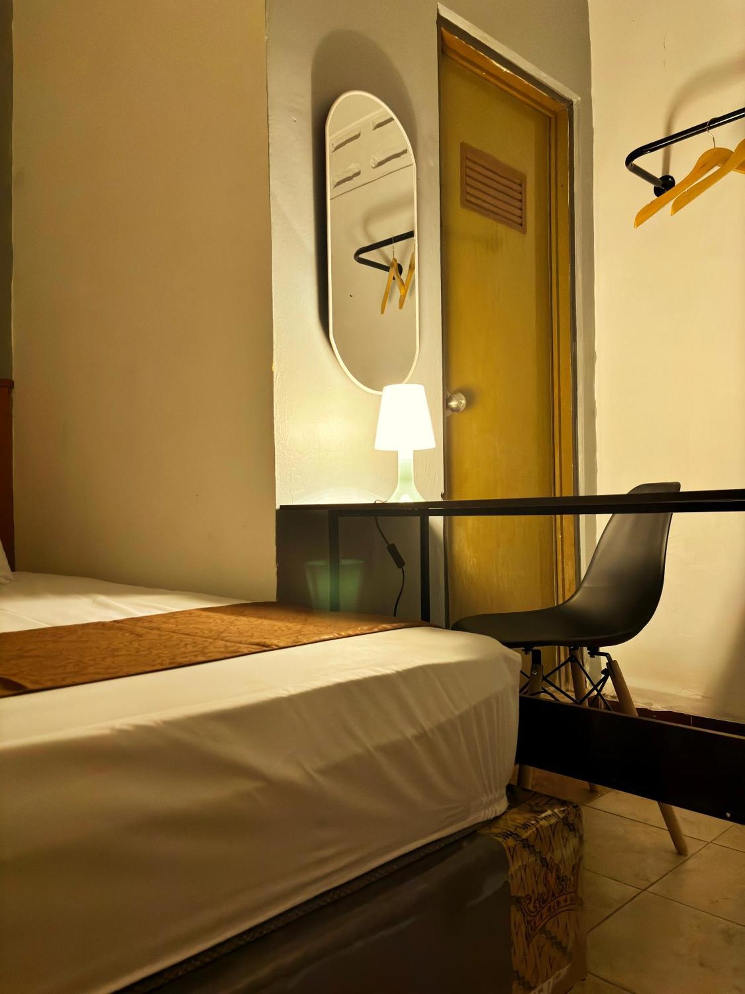 Jogja Day Inn Yogyakarta Eksteriør billede