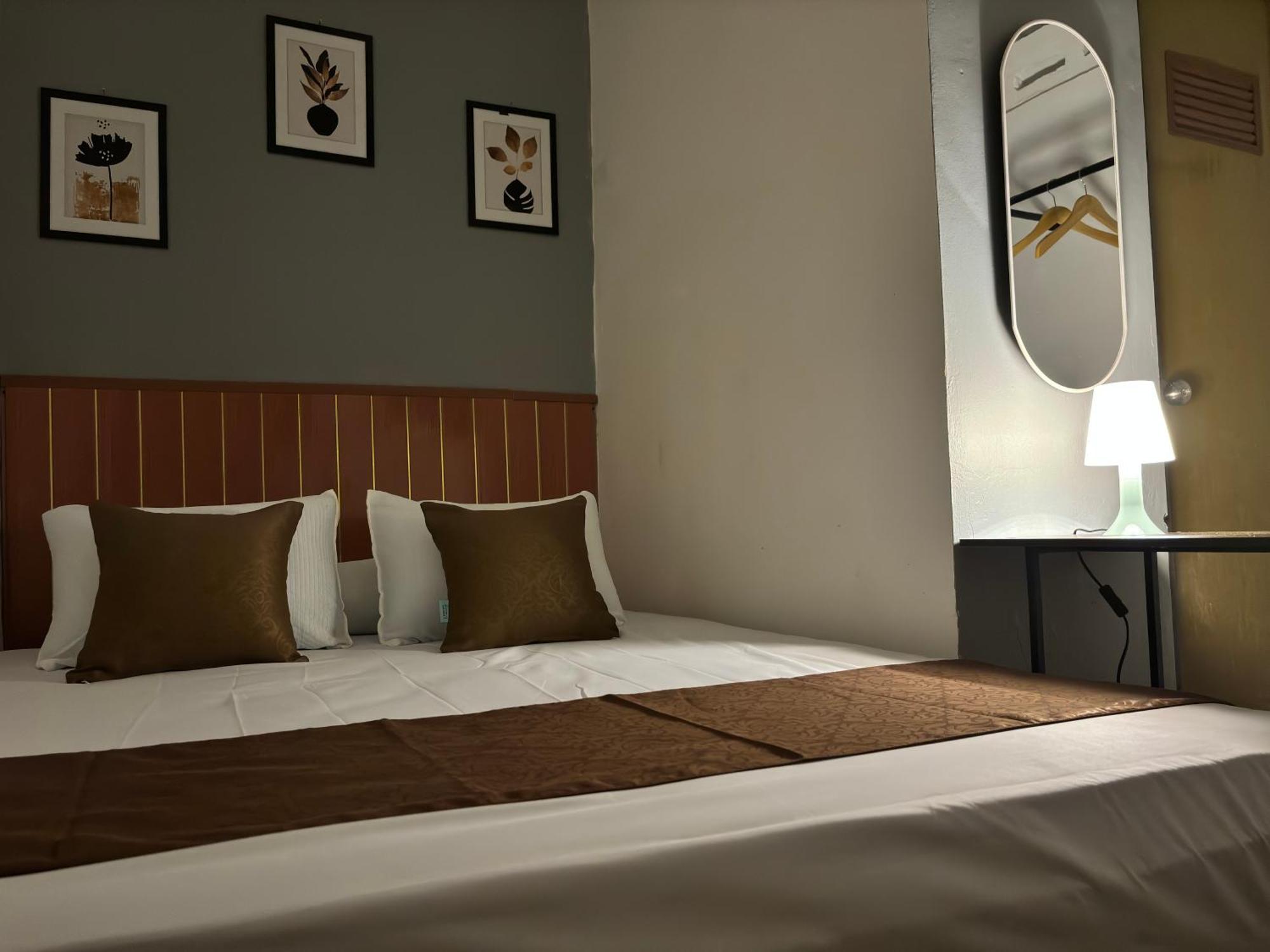 Jogja Day Inn Yogyakarta Eksteriør billede