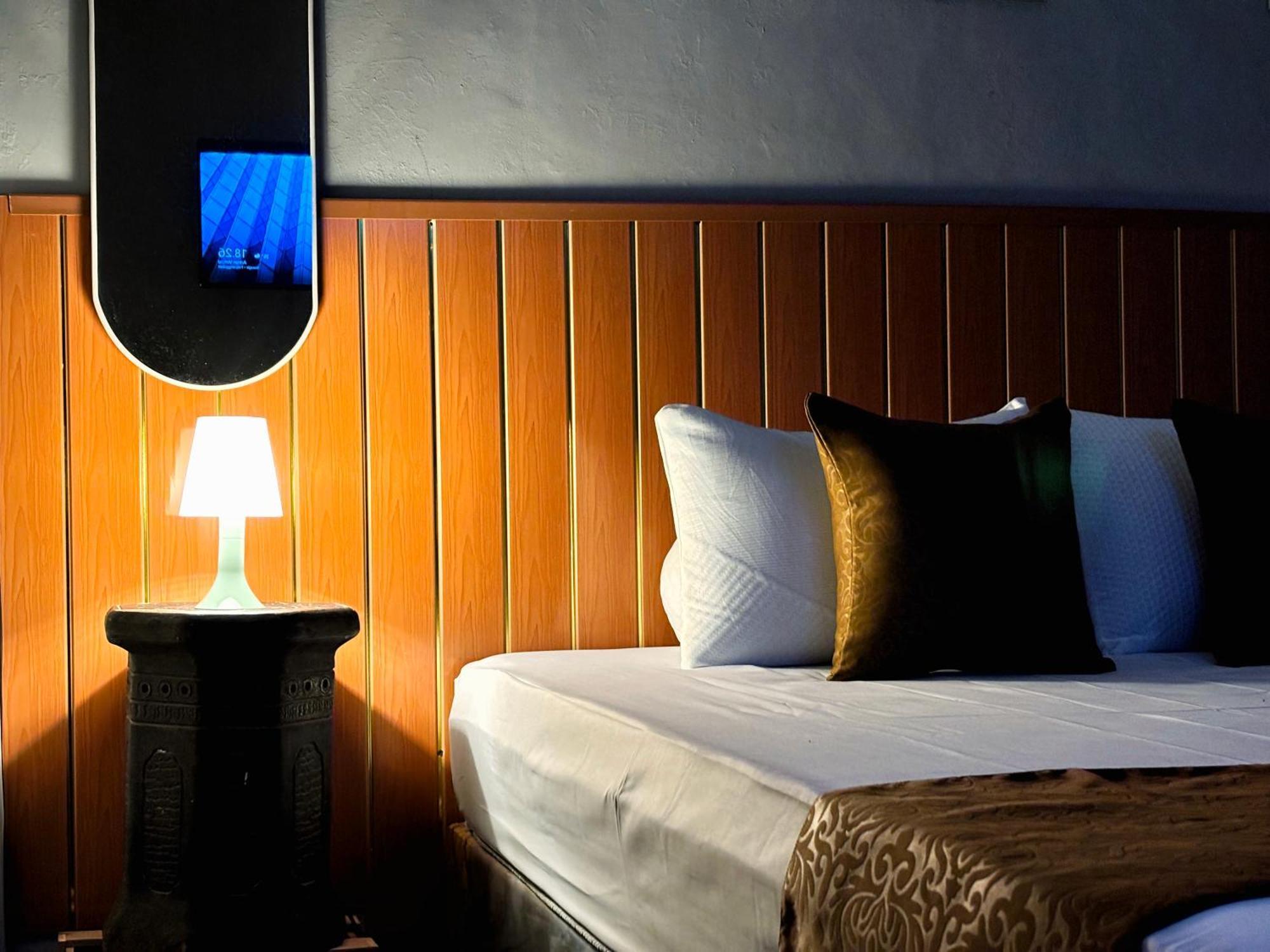 Jogja Day Inn Yogyakarta Eksteriør billede