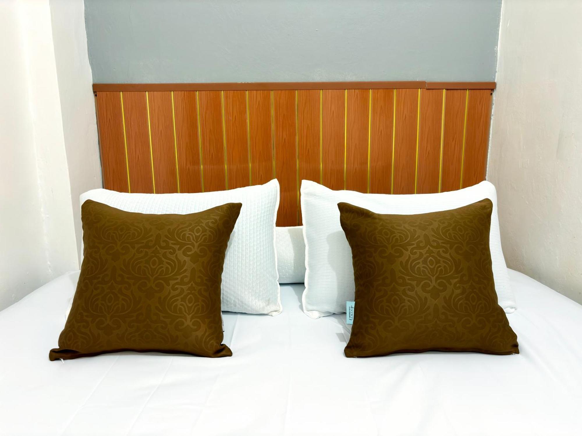 Jogja Day Inn Yogyakarta Eksteriør billede